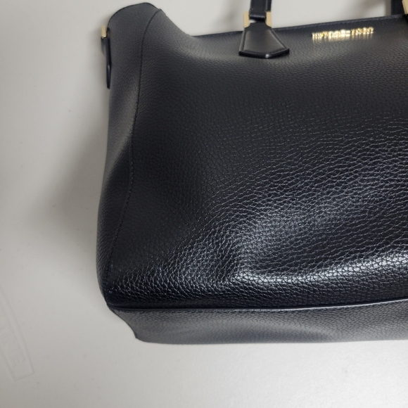 Michael Kors Kimberly Large Pebbled Leather Tote. - Picture 10 of 15